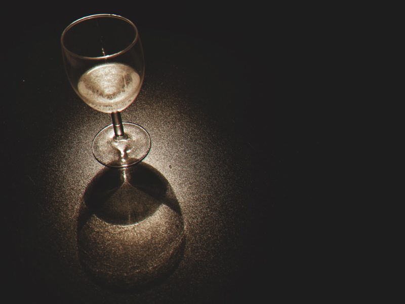 É pecado consumir bebida alcoólica?