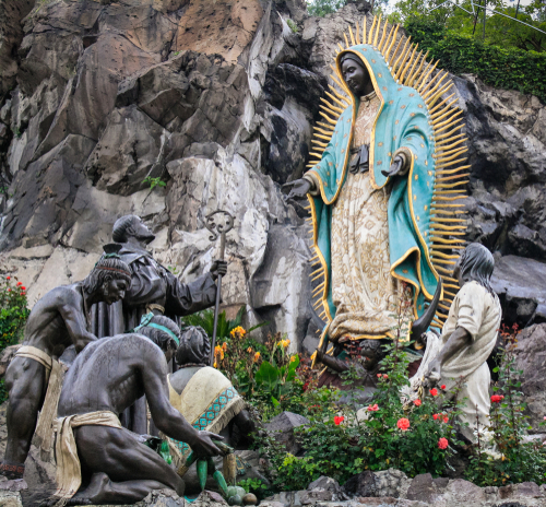 A Virgem Morena de Guadalupe: um manto estampado pela fé