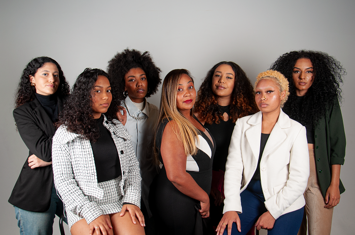 Estudantes criam canal para conectar mulheres negras a oportunidades na área de comunicação