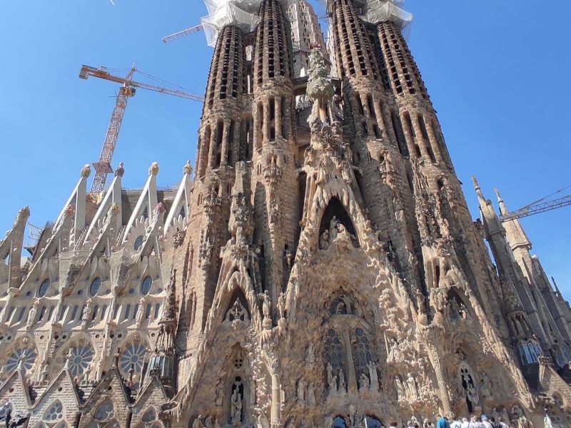 A beleza arrebatadora da basílica da Sagrada Família