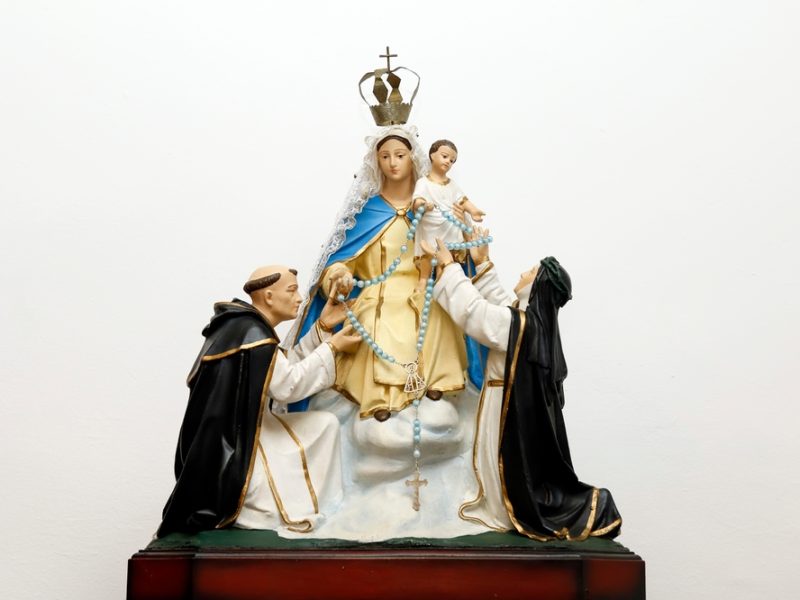A devoção a Nossa Senhora do Rosário venceu heresias e batalhas