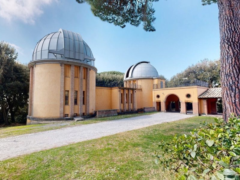 Conheça o Observatório Astronômico do Papa