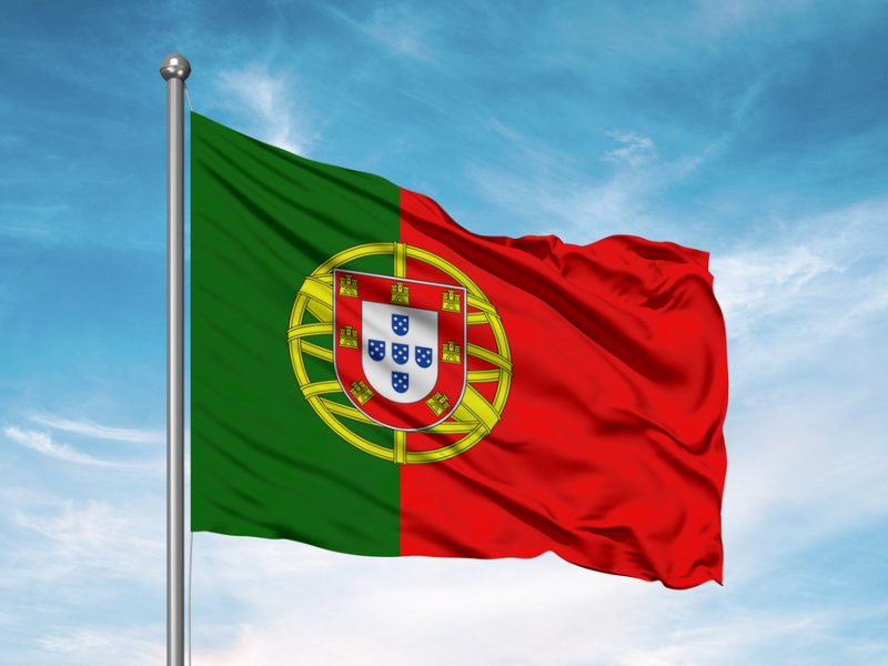 Você sabia que as Santas Chagas de Jesus fazem parte da bandeira de Portugal?