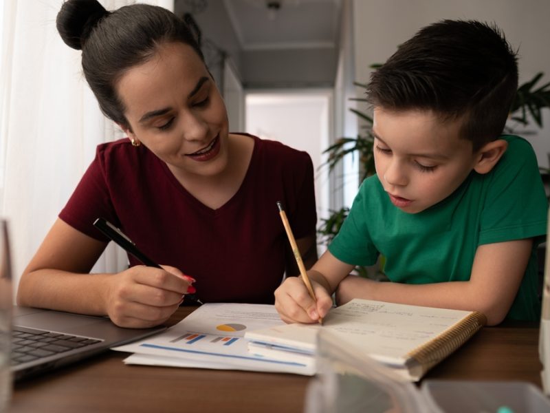 Para estudantes: veja como se organizar para recuperar notas e não reprovar na escola