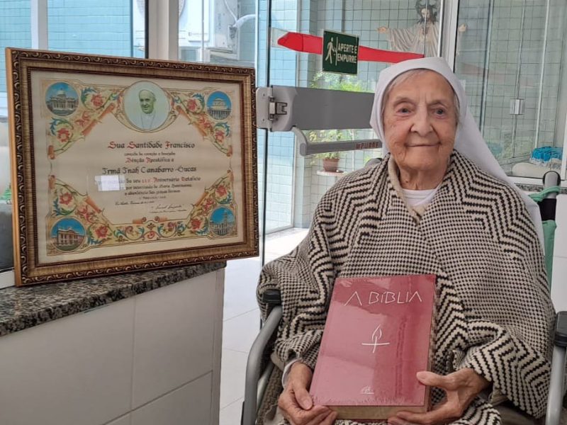 Freira brasileira se torna a mulher mais velha do mundo aos 116 anos