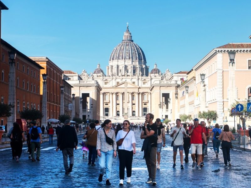 Una, Santa, Católica e Apostólica: entenda a Igreja