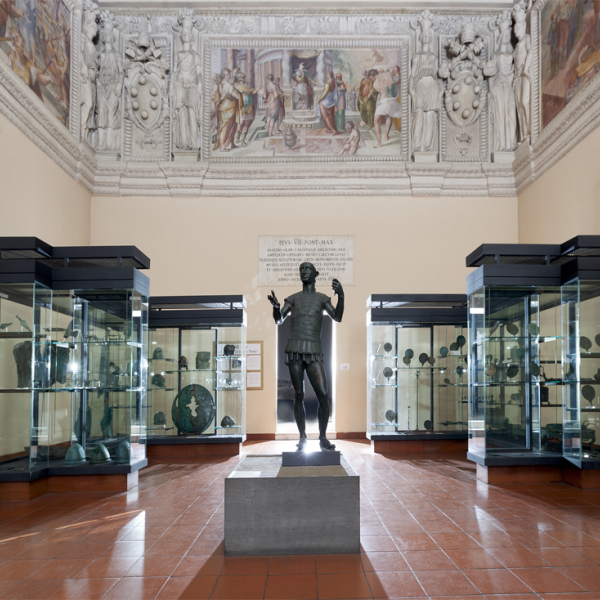 Tesouros de Antes de Cristo: o museu do Vaticano que guarda relíquias etruscas e gregas