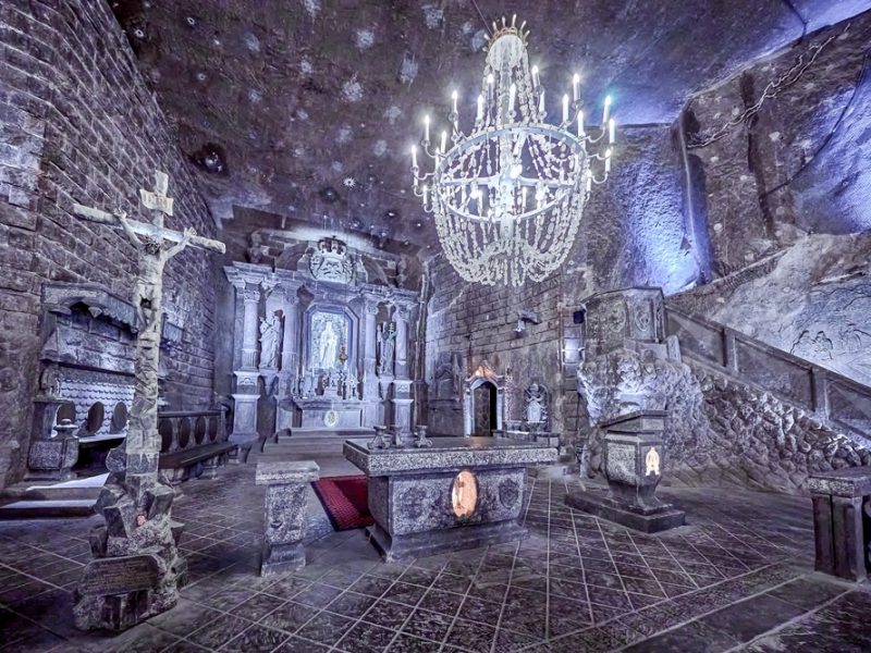 Capela de Santa Kinga foi esculpida em sal em uma mina polonesa