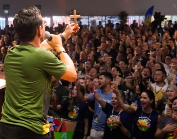 Vem Pra Tenda vai reunir fiéis em Curitiba para três dias de oração, música e comunhão