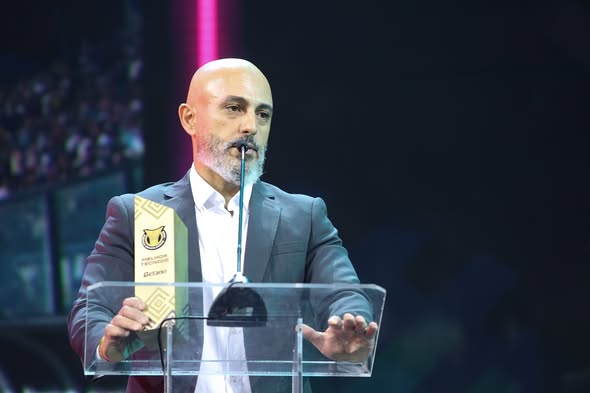 Técnico do Mirassol dedica prêmio “ao amigo Jesus Cristo”