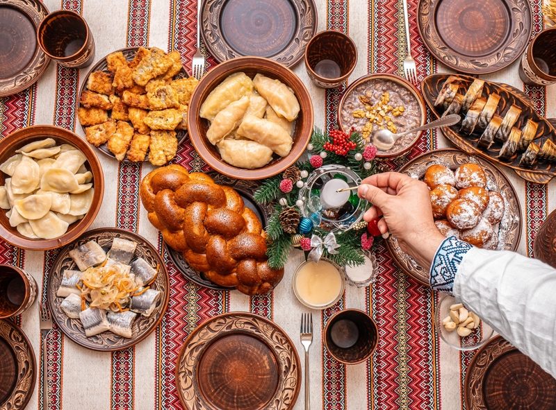 Você sabia que, na Ucrânia, a ceia de Natal tem 12 pratos sem carne?