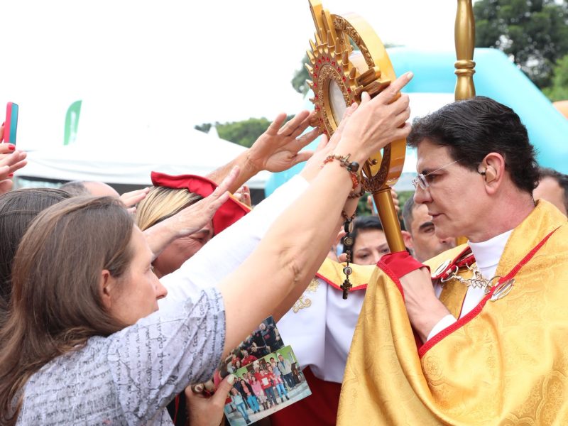 “Vem e segue-me” (Mt 19,21)