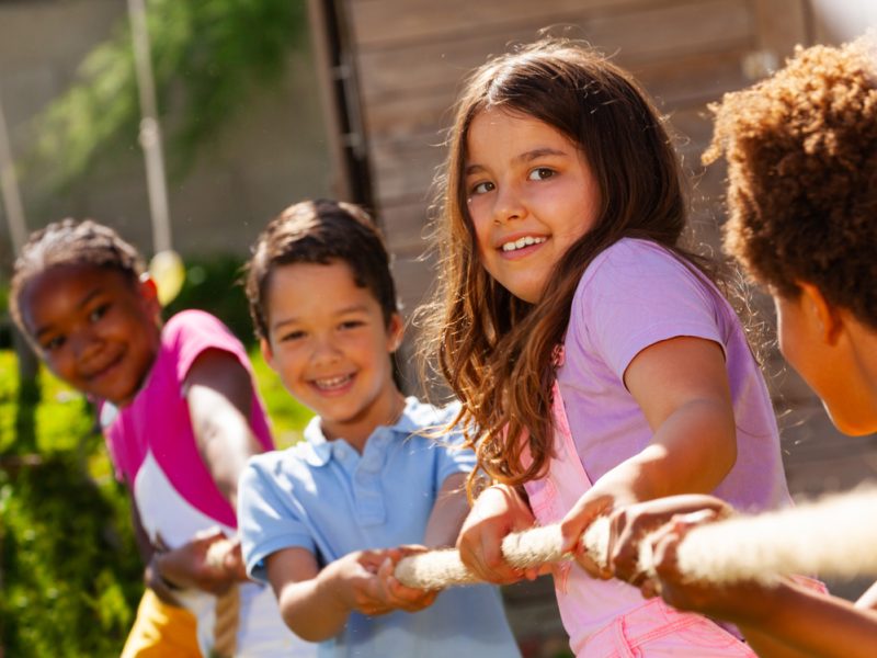 Férias também educam: por que brincar é essencial para o desenvolvimento infantil