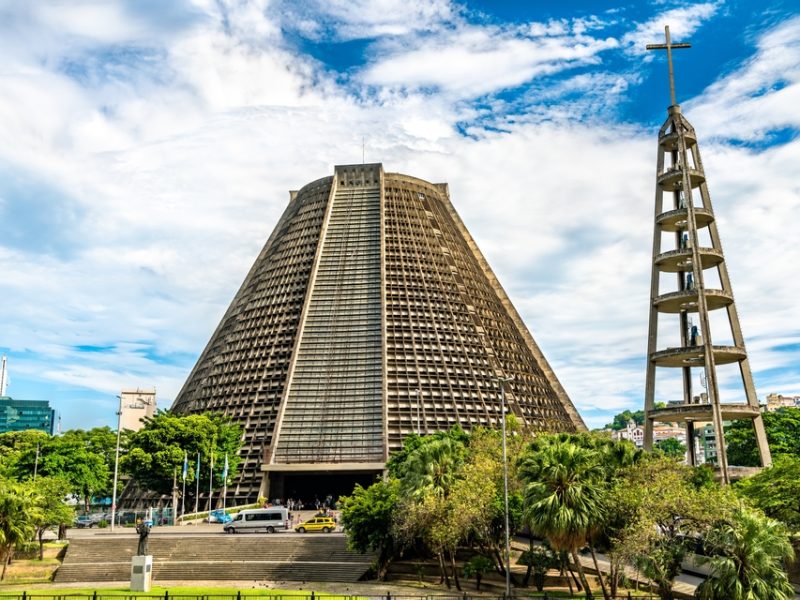 Conheça a Catedral Metropolitana de São Sebastião do Rio de Janeiro
