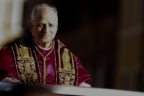 “Rosto e voz são sagrados”: o que Papa Leão XIV tem falado sobre Inteligência Artificial: