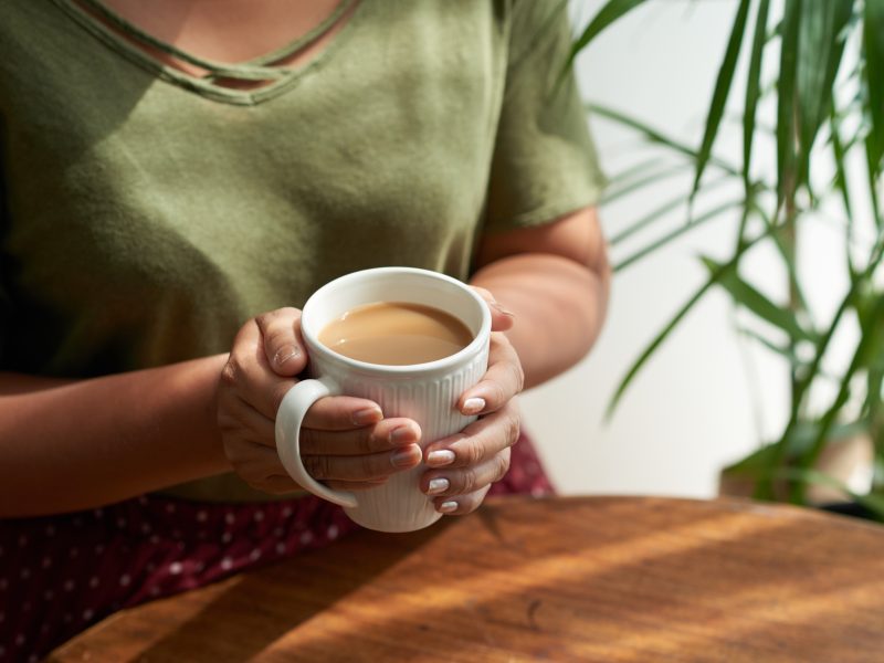 Dia Mundial do Café: excesso no consumo acende alerta para dependência