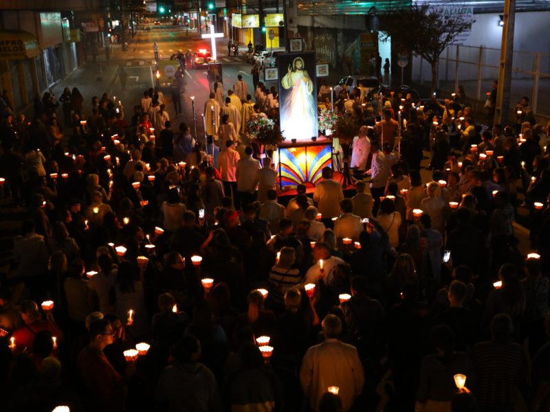 Qual o significado espiritual das procissões?