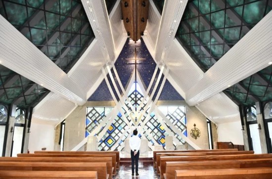 Arquiteto brasileiro que teve projeto aprovado por Papa Francisco explica regras para construção de igrejas