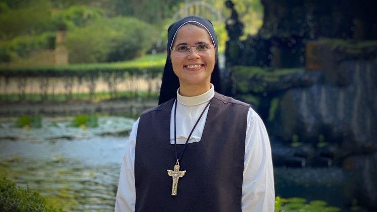Em oração por Irmã Nadir: religiosa brasileira morre ao salvar companheiras no mar