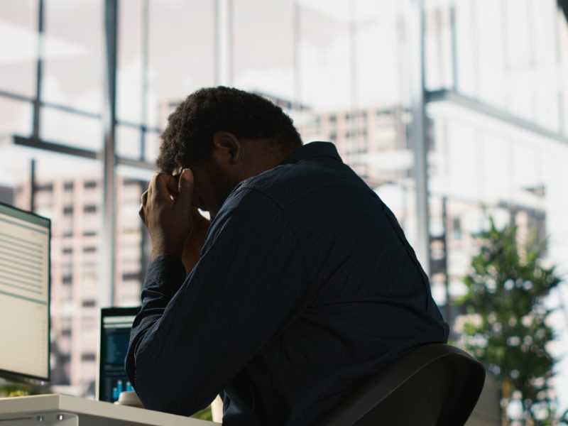 NR-1 passa a valer com novas exigências sobre saúde mental no trabalho