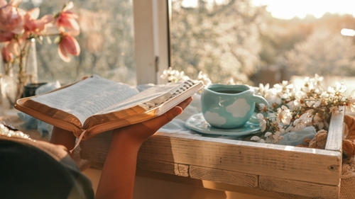 Como fazer um devocional católico: dicas para organizar sua vida de fé