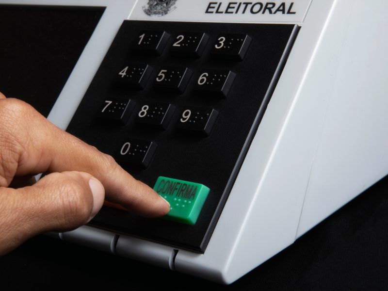 Como preservar a unidade e a caridade em tempos de eleição: um olhar catequético sobre o voto e a comunhão