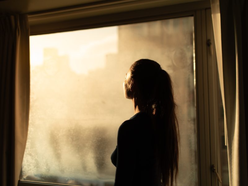 5 versículos para ler quando estiver triste e encontrar conforto em Deus